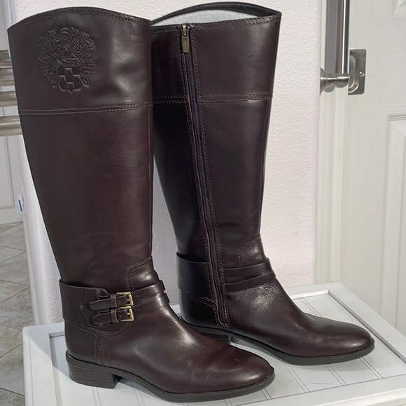 Women’s Knee High Leather Boots - Picture 2 of 5